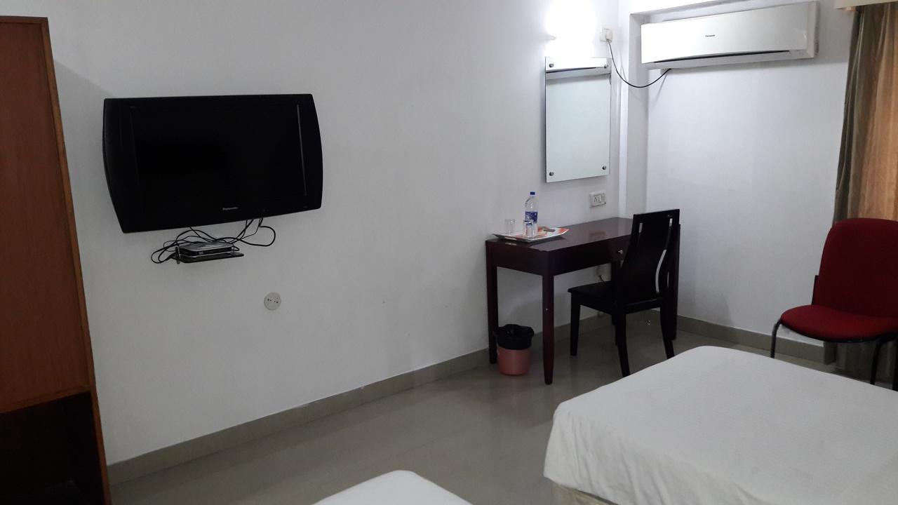 מלון Tinsukia Aroma Residency מראה חיצוני תמונה