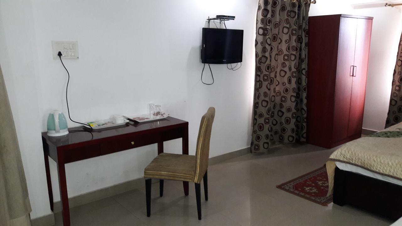 מלון Tinsukia Aroma Residency מראה חיצוני תמונה
